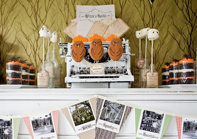 halloween_trick_or_treat_party_treats_decorations_costumes_spooky_haunted_boo