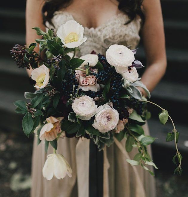 25-Gorgeous-Fall-Bouquets-for-Autumn-Weddings-Bridal-Musings-Wedding-Blog-22