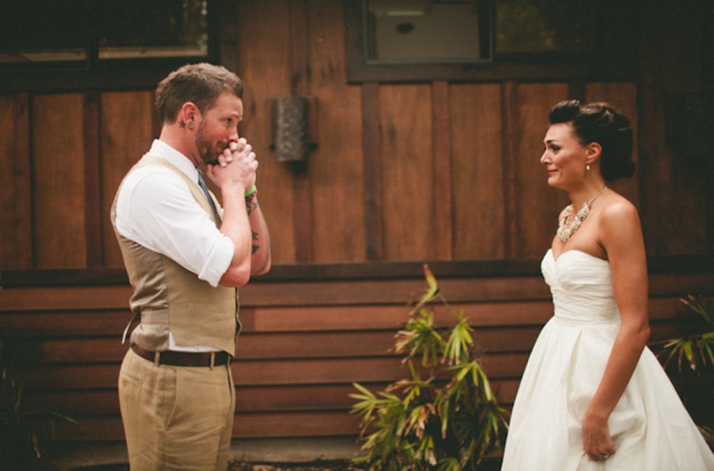 sequence-emotion-reaction-de-ces-hommes-le-jour-de-leur-mariage-48116