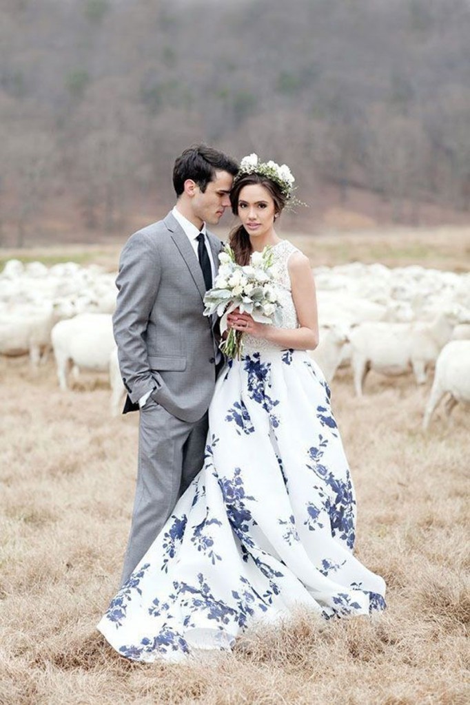 white-blue-china-inpsired-wedding-gown