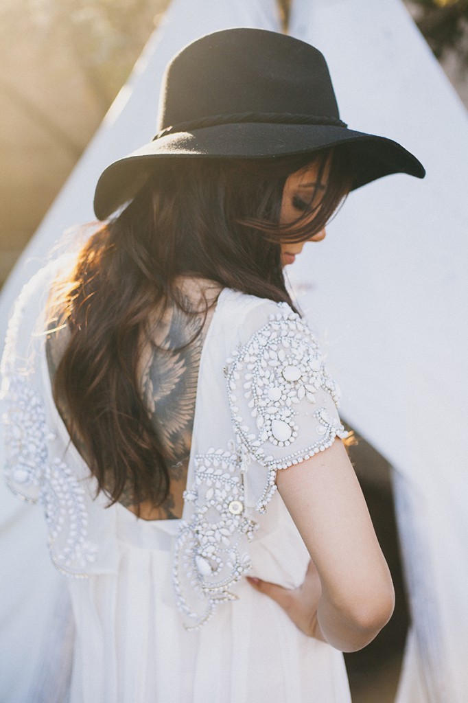 Bohemian-Boho-Wedding-Inspiration-Floppy-Hat-Bride-Festival-13