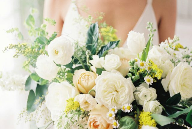 yellow+and+white+wedding+flowers+oregon
